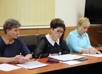 Заместитель генерального директора Ольга Рябенькая провела ряд совещаний по вопросам оснащения многоквартирных домов общедомовыми приборами учёта