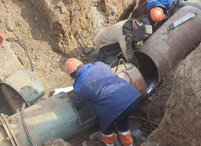 В г.Джанкой ведутся работы по замене участка канализационного напорного коллектора