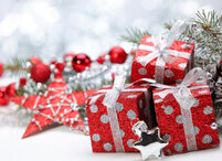 В преддверии Нового Года нужно дарить детям радость и праздничное настроение. 